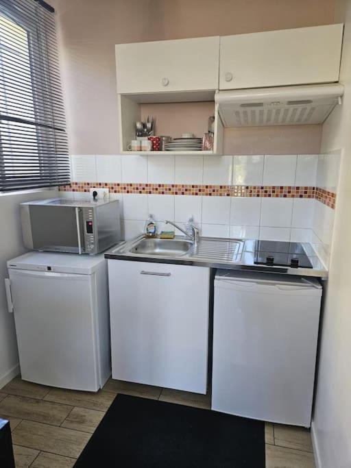 Beautiful F2 Apartment 5 Stops By Train From Paris Moret-sur-Loing Luaran gambar